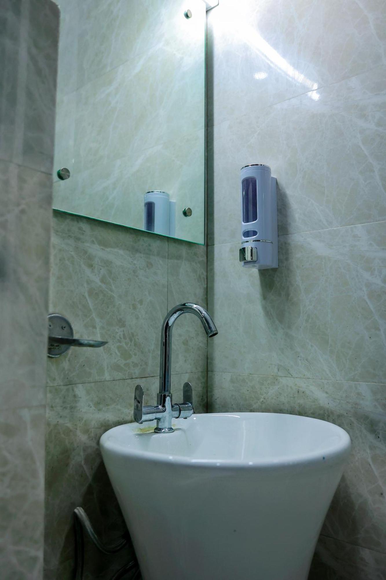 Agrah Stay - Kasa Lusso Stay Faridabad Exteriör bild
