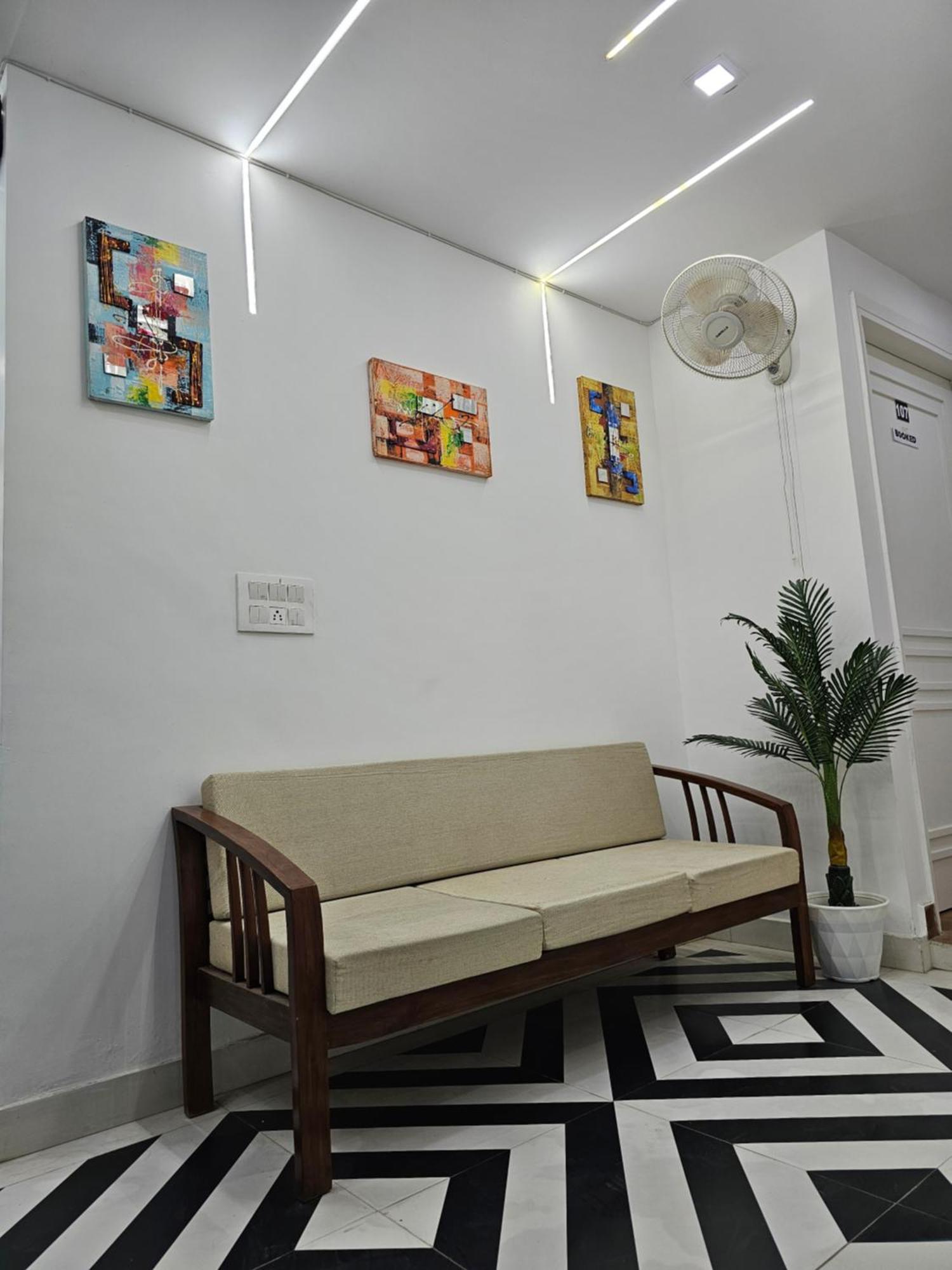 Agrah Stay - Kasa Lusso Stay Faridabad Exteriör bild